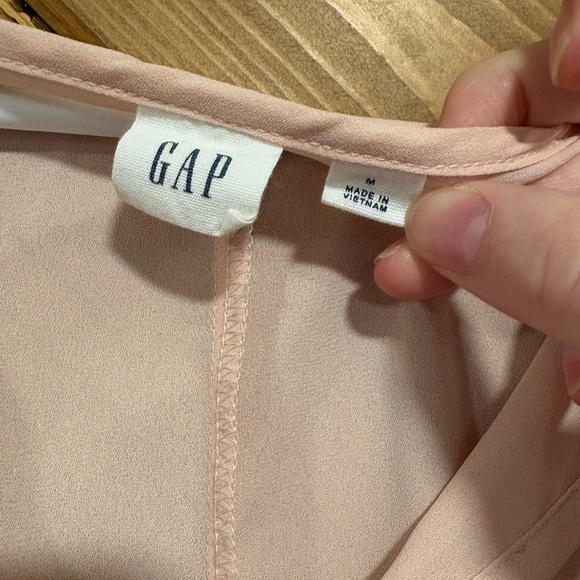 GAP Pink Peplum Cap Sleeve Blouse - Picture 3 of 4